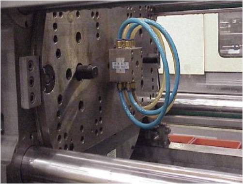 double_injection_machine
